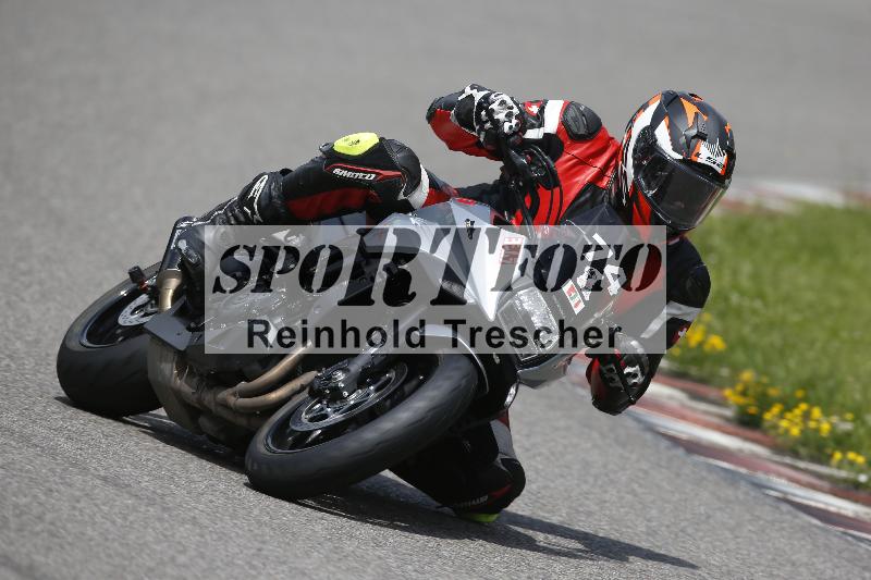 /Archiv-2024/29 12.06.2024 MOTO.CH Track Day ADR/Gruppe blau/74